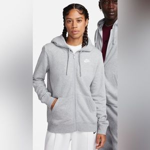 Nike Sportswear Club Fleece
Women's Full-Zip Hoodie